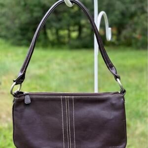 XOXO Brown Y2K Baguette Shoulder Bag